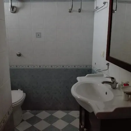 Apartament Striari *